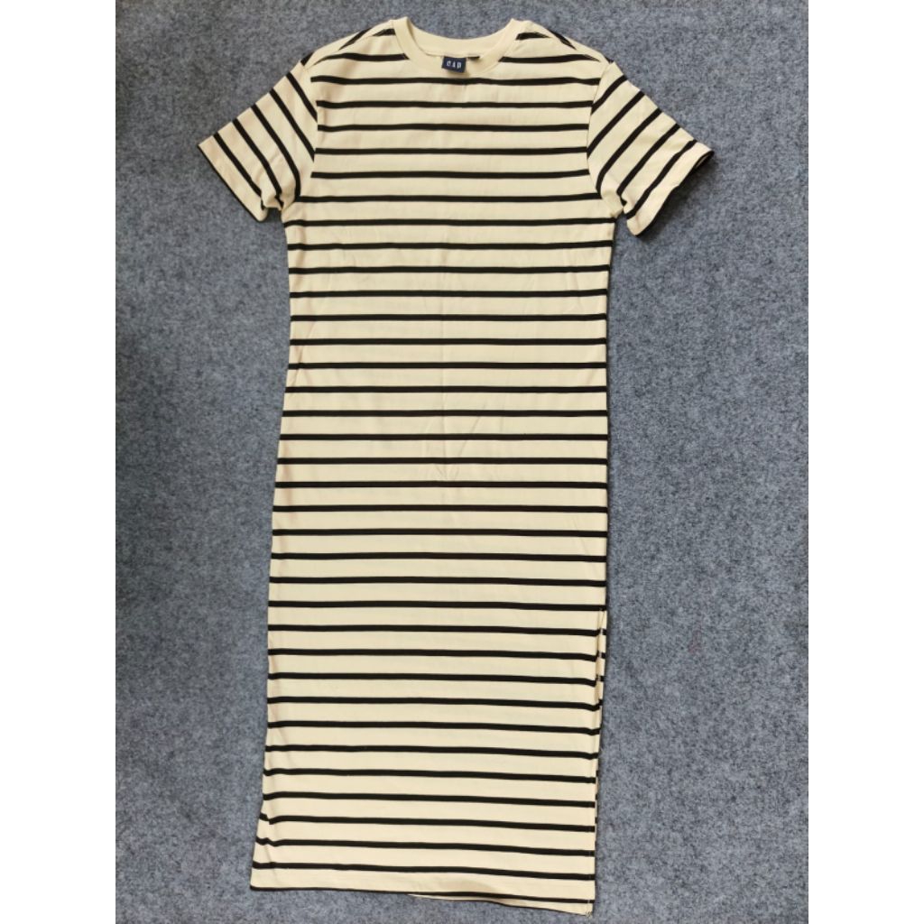 Dress kaos wanita kekinian.Gap