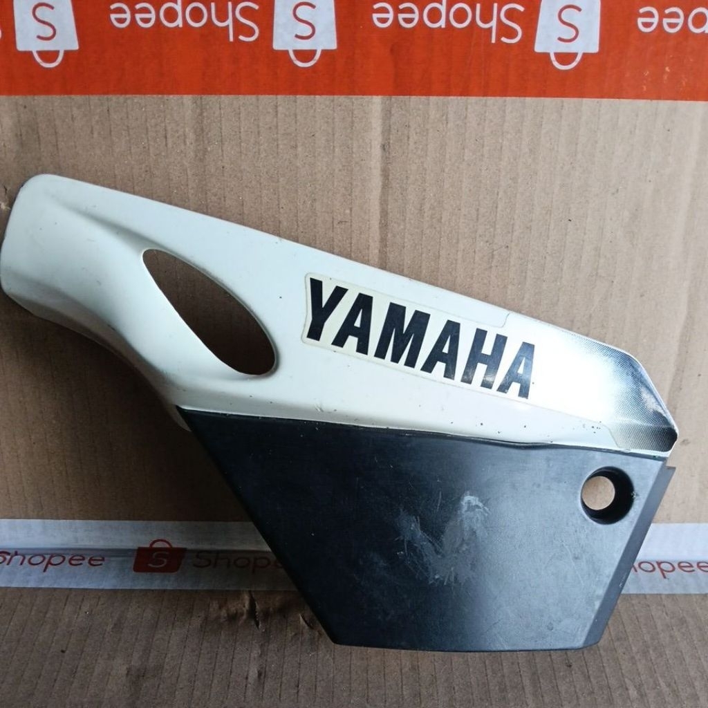 TUTUP BOK BOX COVER AKI YAMAHA FIZR FULLCLUTH FIZ R MARLBORO CALTEX SECOND ORIGINAL