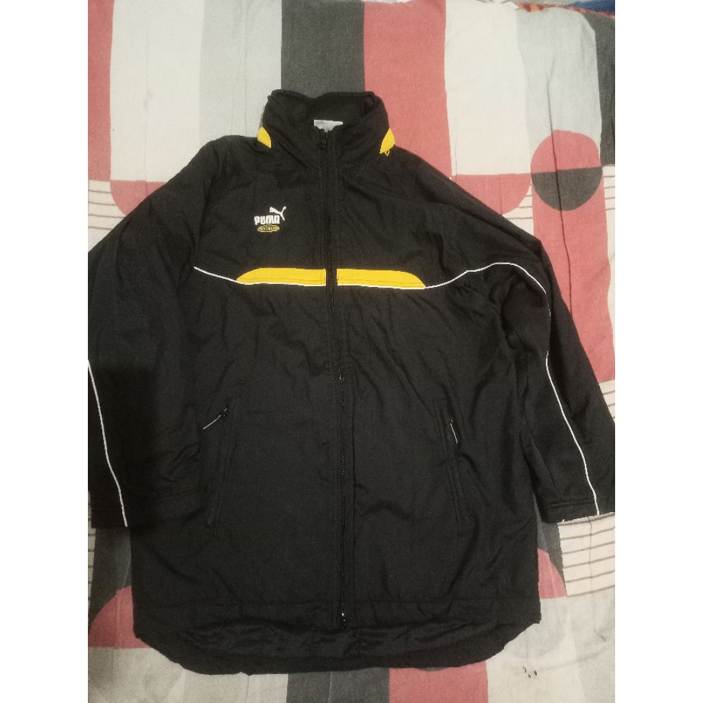 jacket Puma King tebal vintage bahan parasut lapis tebal, size XL