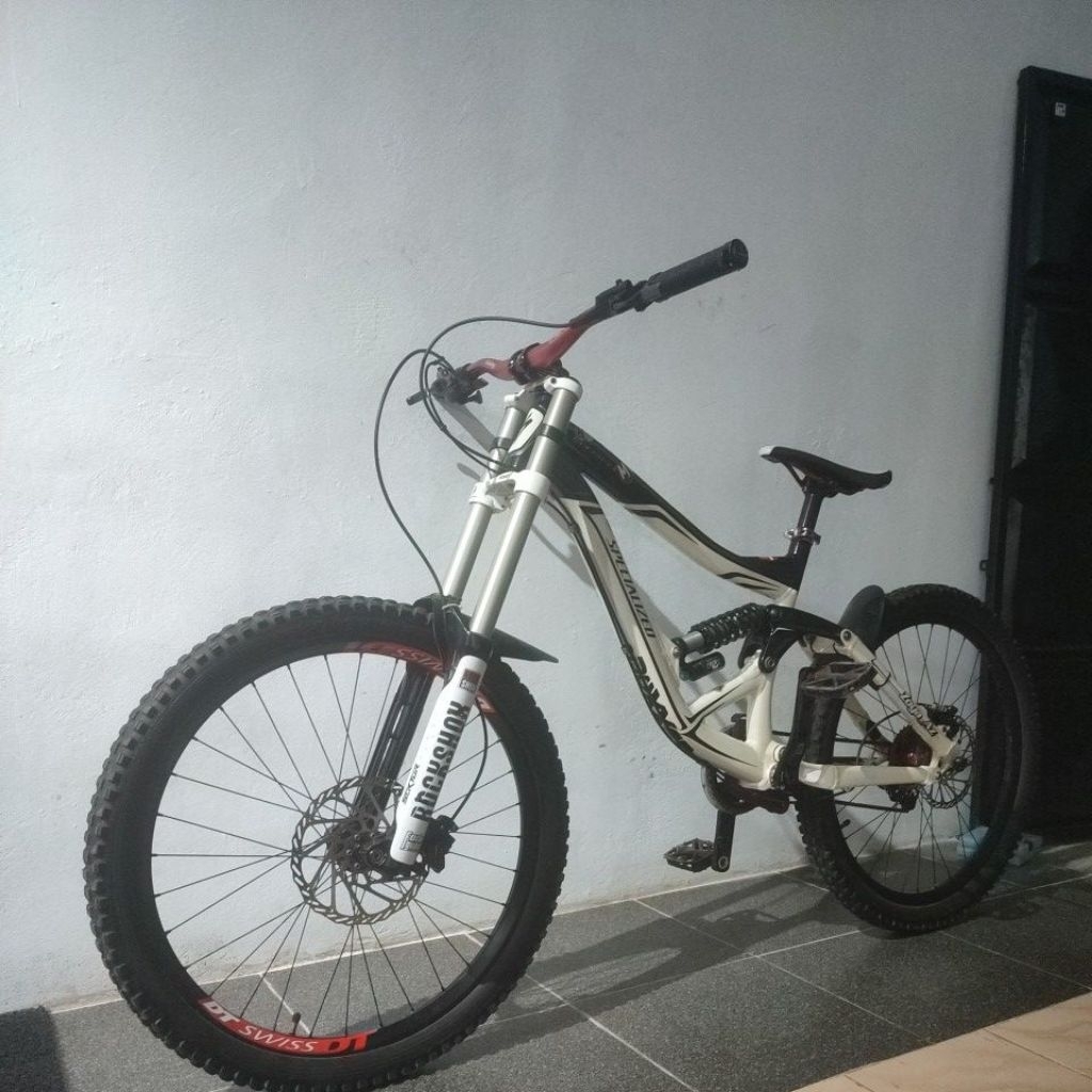 sepeda specialized bighit3
