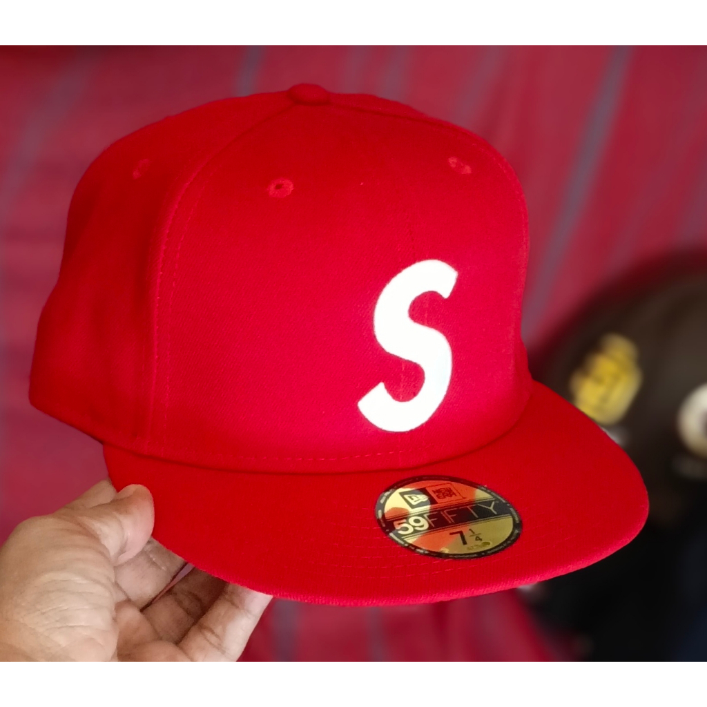 TOPI NEW ERA x SUPREME NEW YORK YANKEES SPIKE LEE UNDEFEATED 59FIFTY AND CHICAGO BULLS SNAPBACK