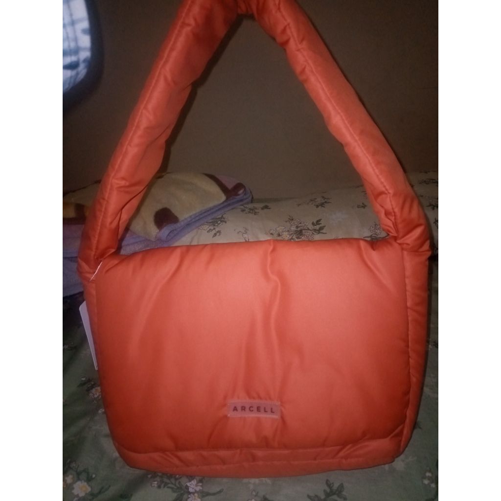 PRELOVE ARCELL PUFFY FAT SHOULDER BAG