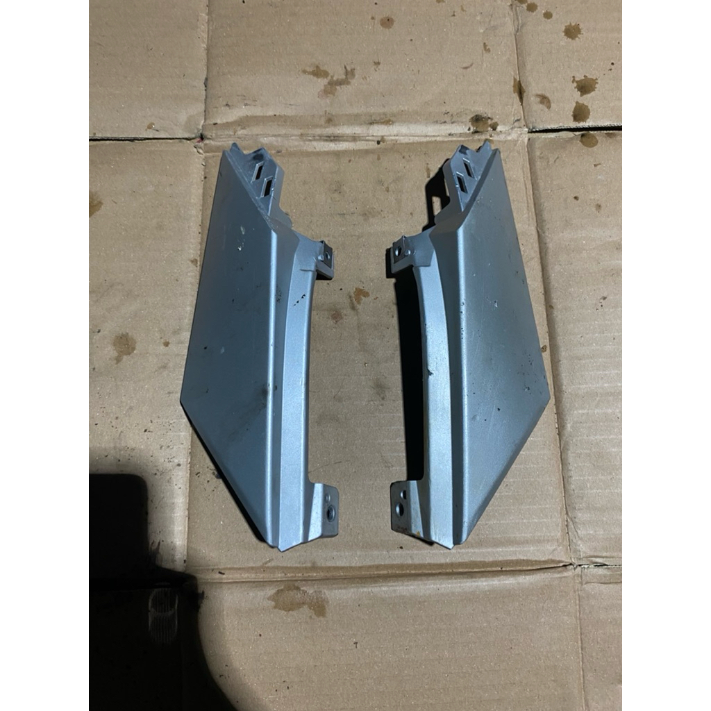 Cover body belakang kanan kiri vixion r 155 vva v3 led new 2017 keatas original copotan