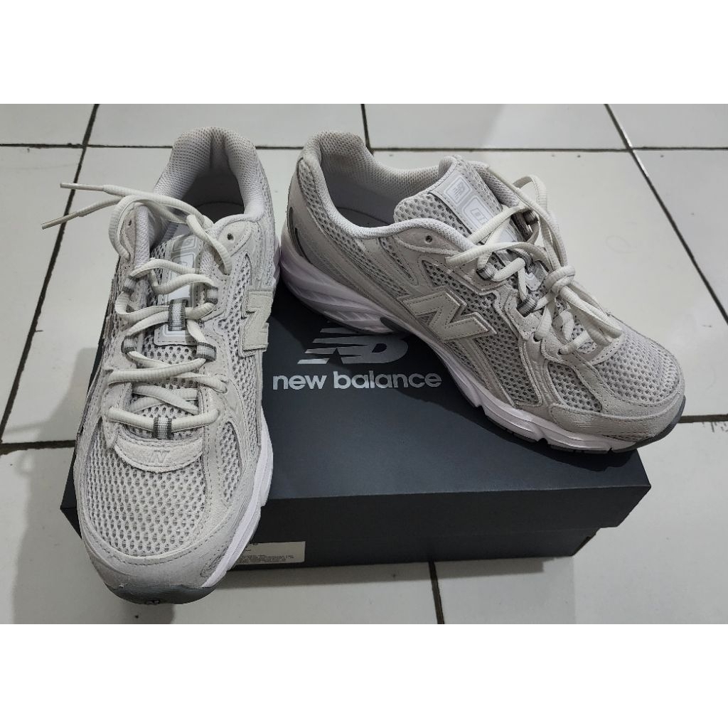 new balance 740