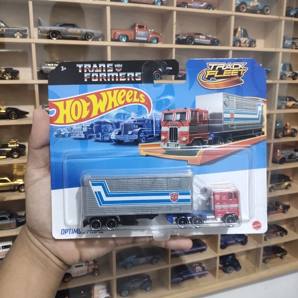 Hotwheels Optimus Prime Transformer Trailer