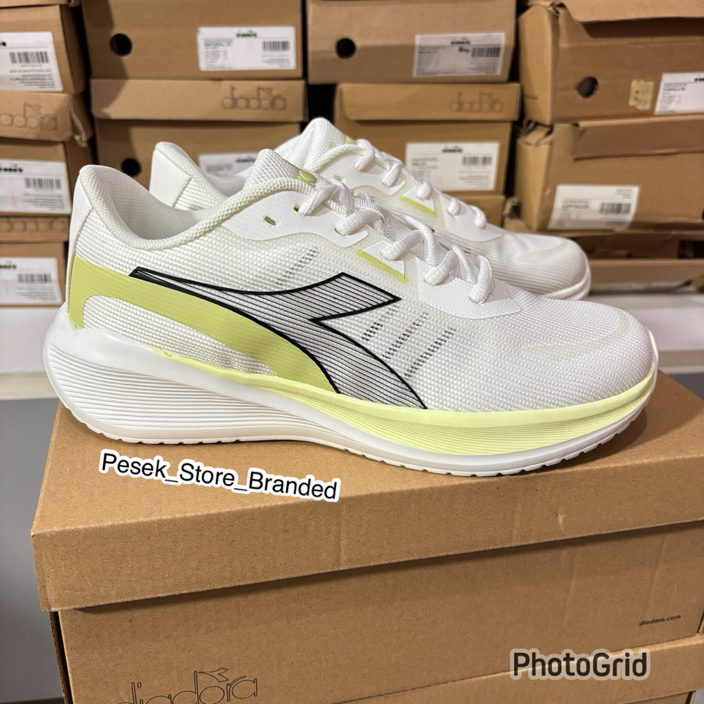 Sepatu Diadora Nakara (W) Original Putih size 41