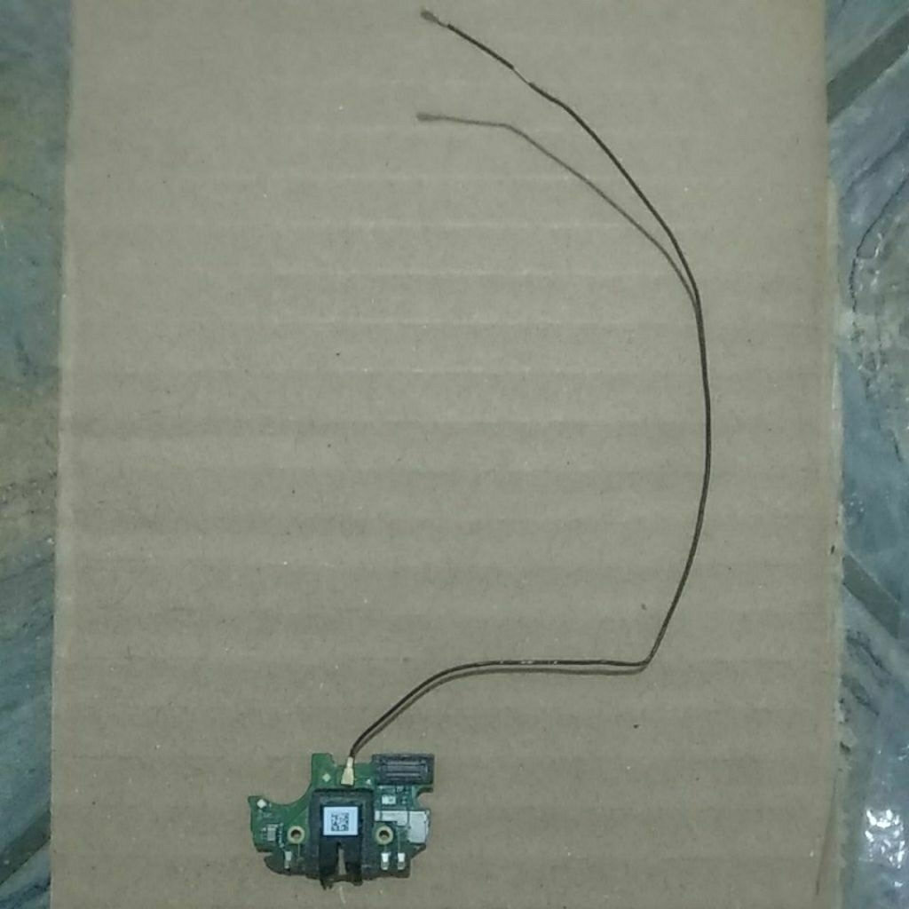 Board HF plus antena Bekas Oppo A7