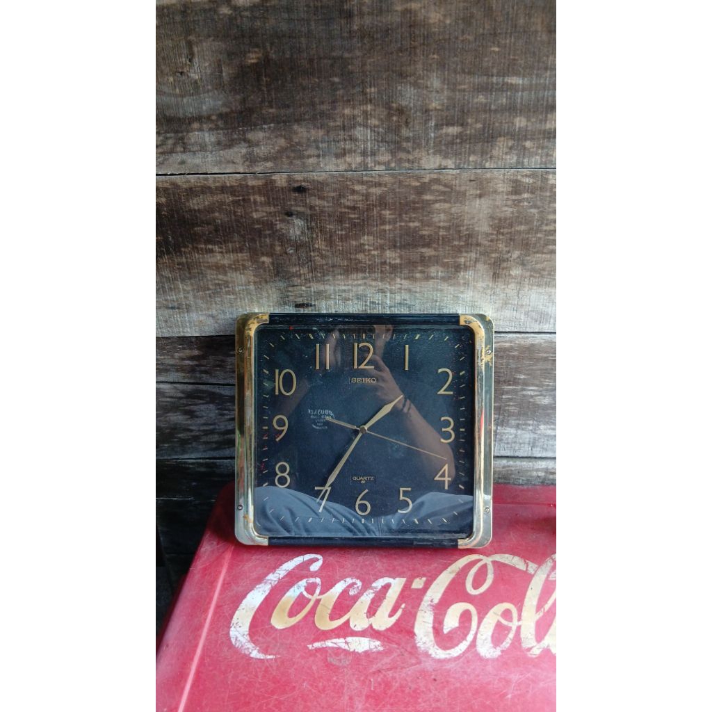 Jam dinding seiko 155rb jadul antik kuno lawas vintage display hidup normal