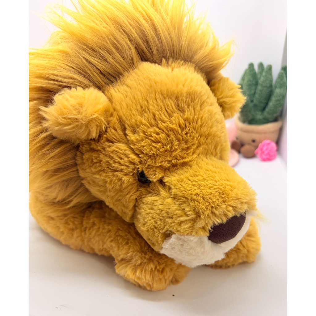 Louie Lion by jellycat