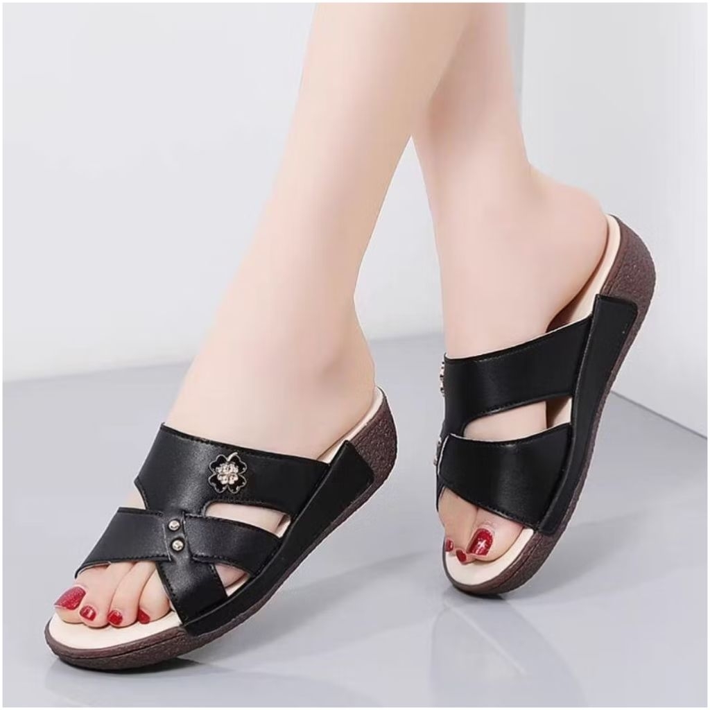 Sandal Wedges Cewek // Sandal Wedges Wanita // Sandal Wanita Terbaru Kekinian Out Sole Karet Anti Sl