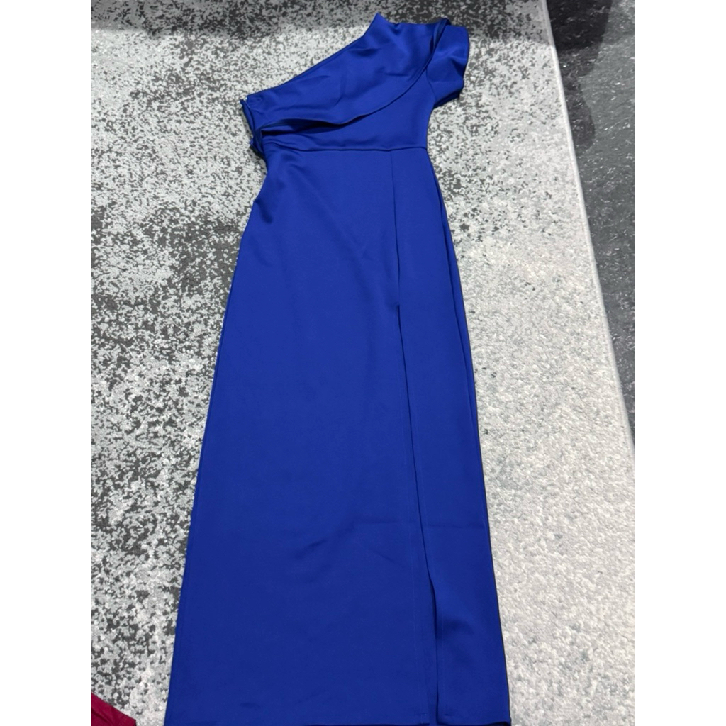 dress one shoulder