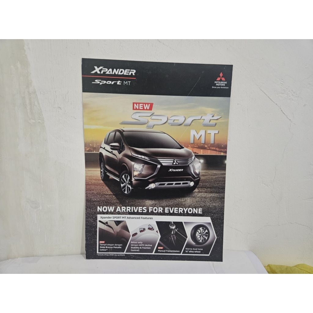brosur katalog mobil mitsubishi xpander sport 2019 flyer