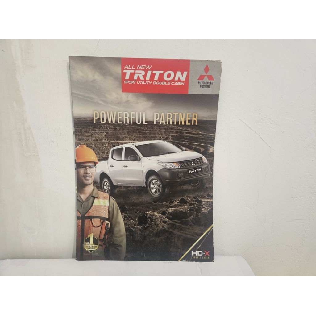 brosur katalog mobil mitsubishi triton hdx 2016 flyer