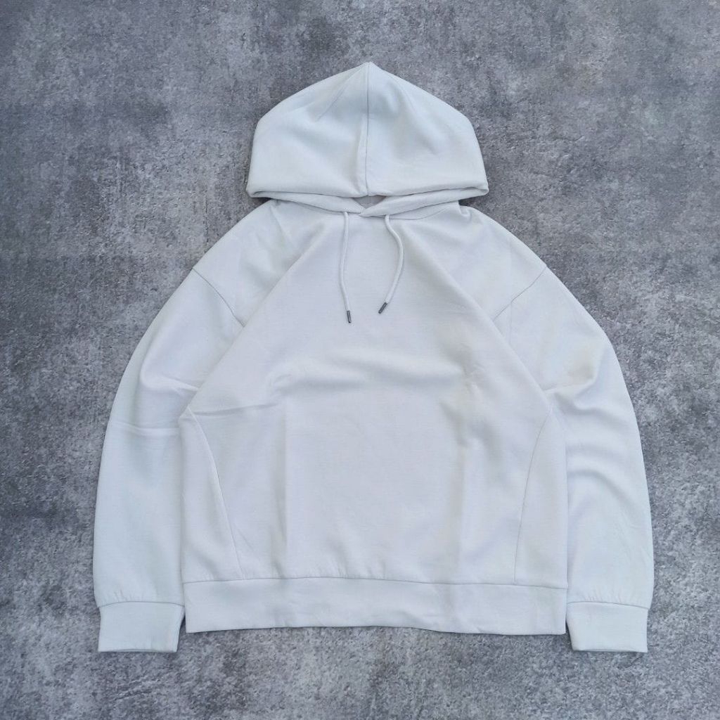 HODIE UNIQLO