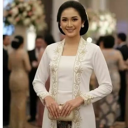 kebaya kutu baru wisuda bludru kutu adat Jawa tradisional