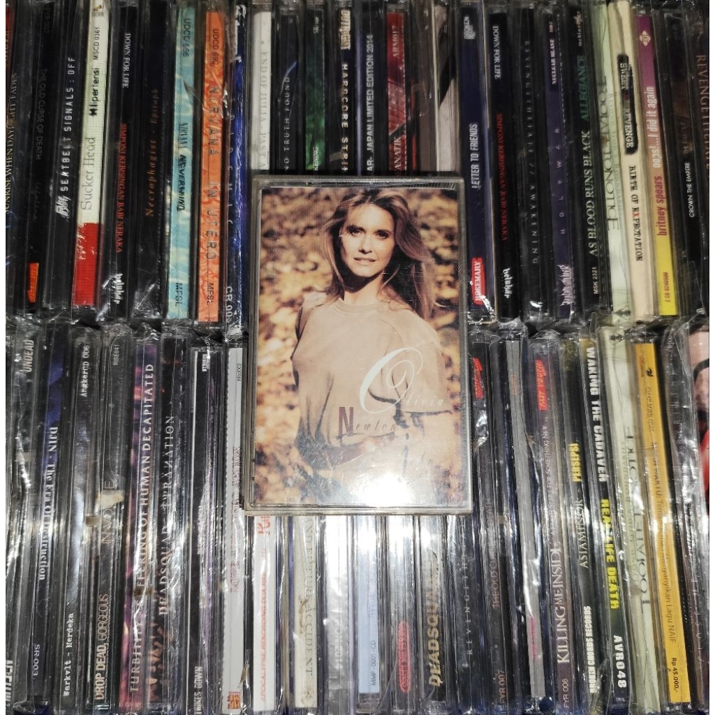 Kaset Olivia Newton-John – Back To Basics (The Essential Collection 1971-1992