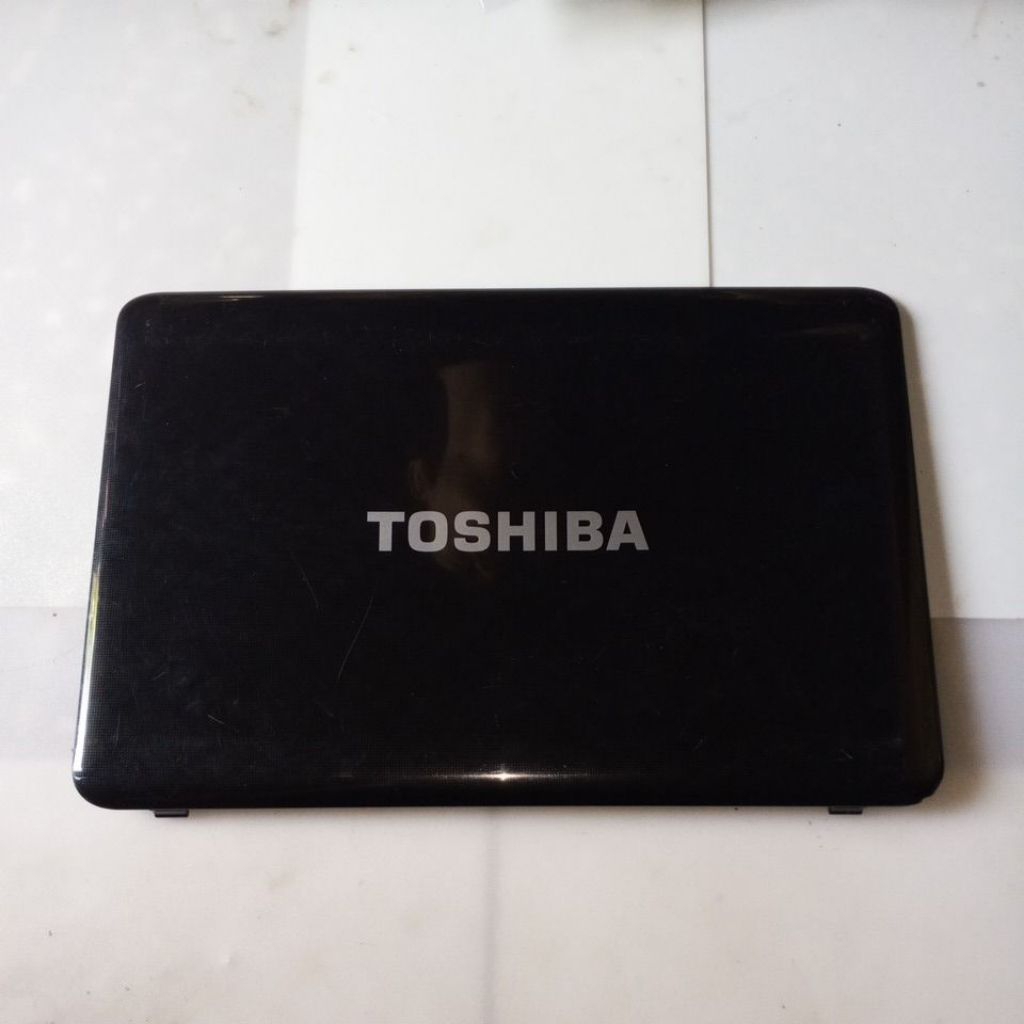 Casing LCD laptop Toshiba Satelite 1746