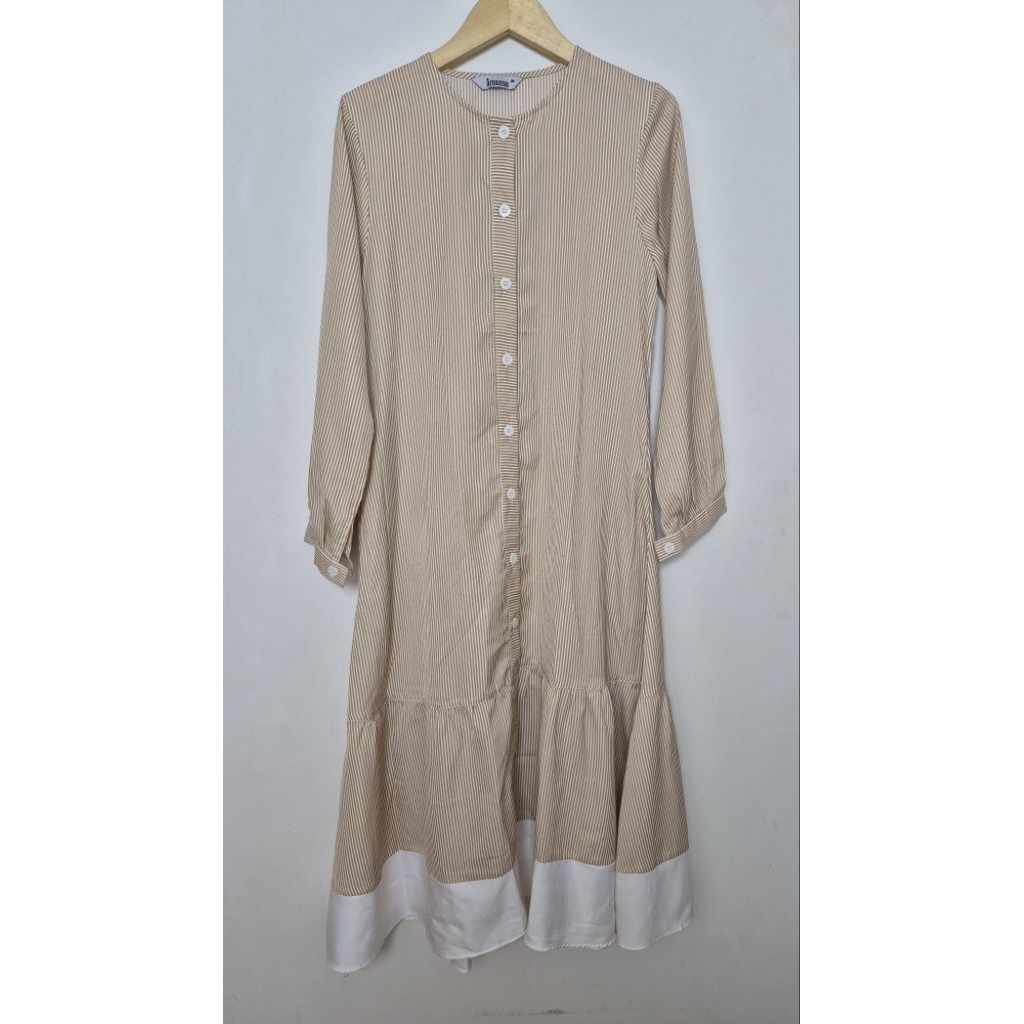 PRELOVED Baju Gamis Jubah Terusan Motif Salur Rampel Bawah Murah Warna Cream