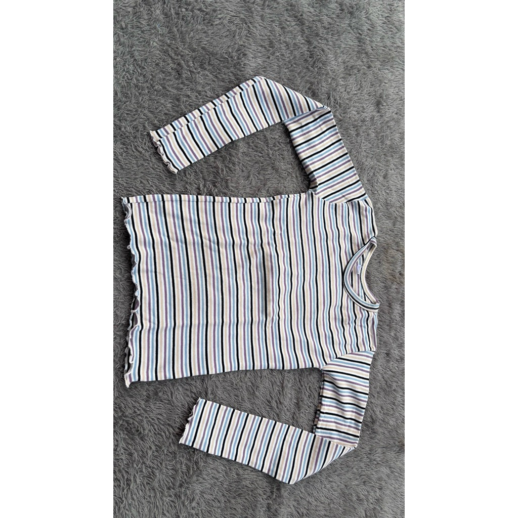Kaos lengan panjang priloved