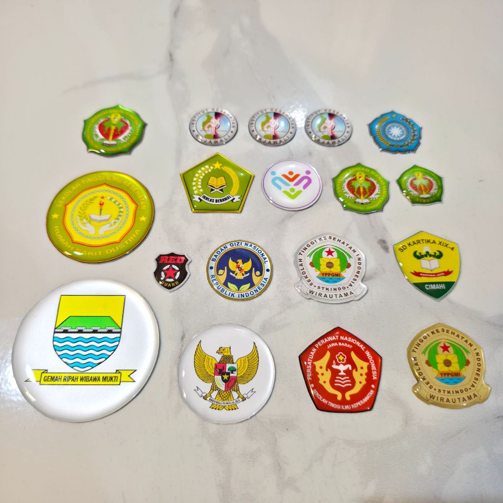 PIN RESIN CUSTOM