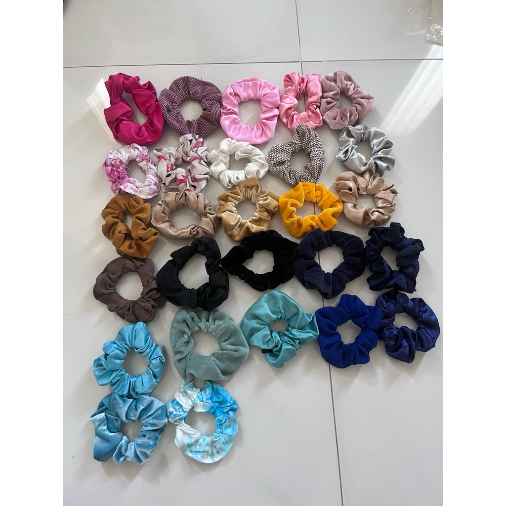 PRELOVED Scrunchies Ikat Rambut