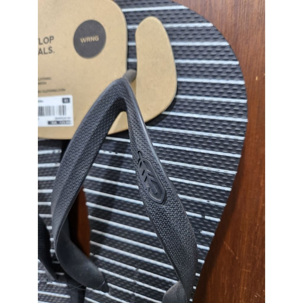 WARNING CLOTHING TERBARU "SDML LIGATURE" SANDAL JEPIT - HOOPS BANJARMASIN