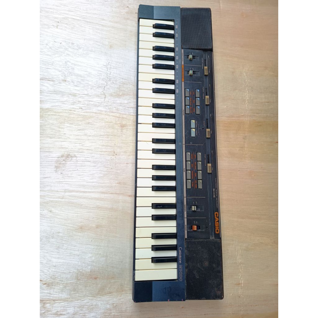 alat musik piano keyboard casio MT200, bekas normal