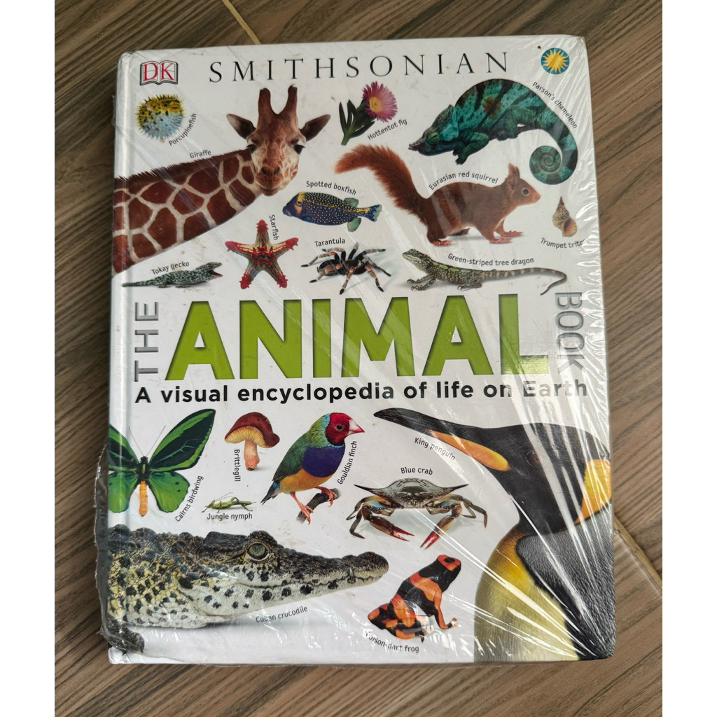 DK Smithsonian The Animal Book – Visual Encyclopedia of Life on Earth