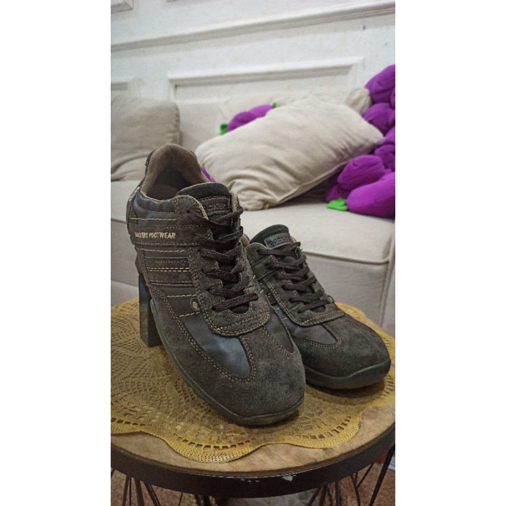 Sepatu Outdoor Trail DOCKERS size 43