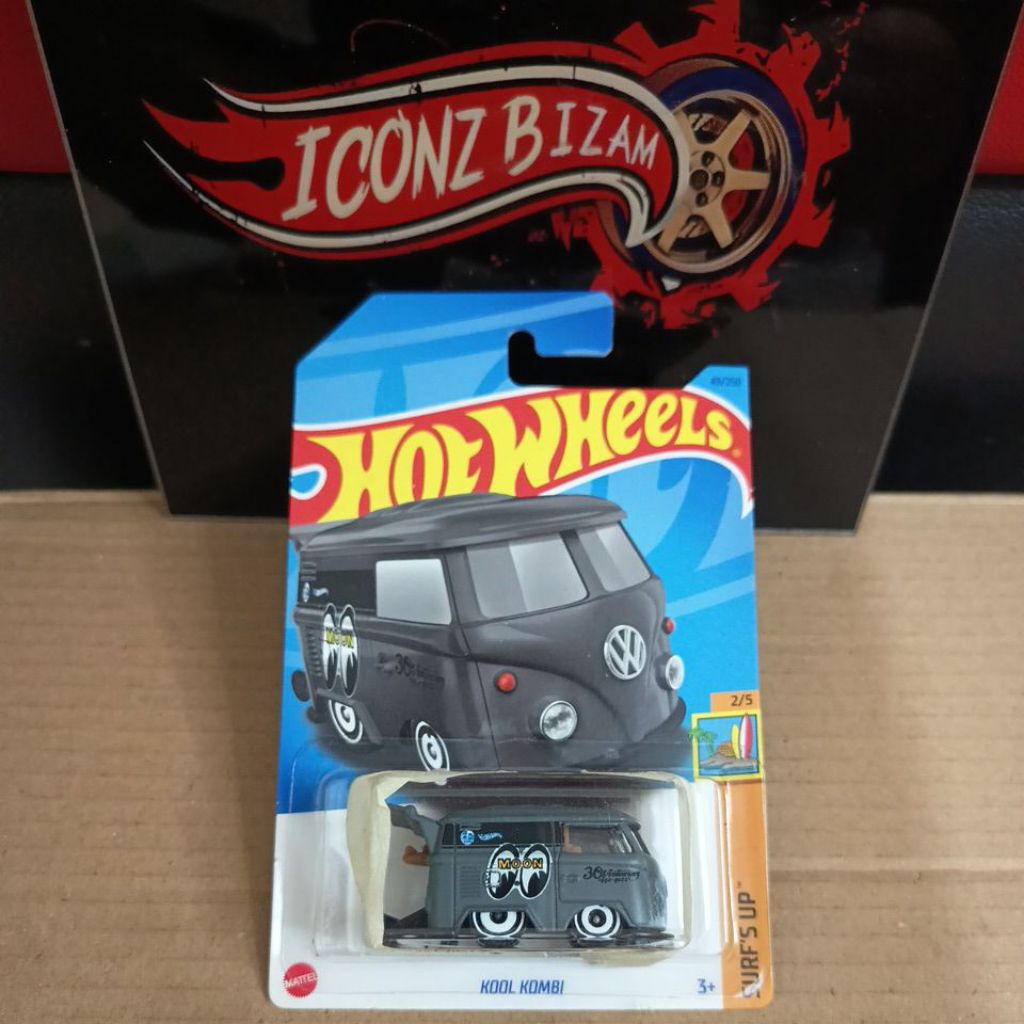Hotwheels Reguler Kool Kombi MoonEyes Grey