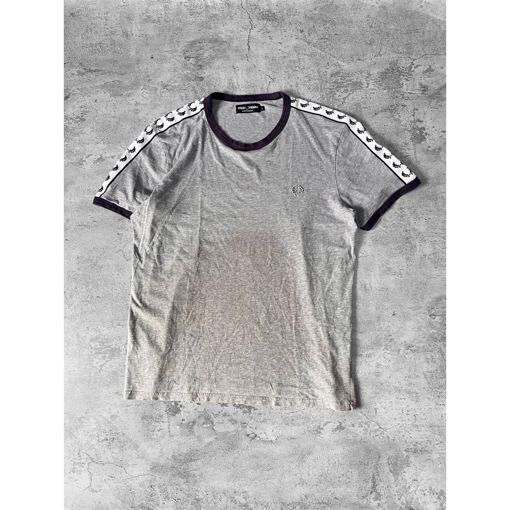Fred Perry Taped Grey