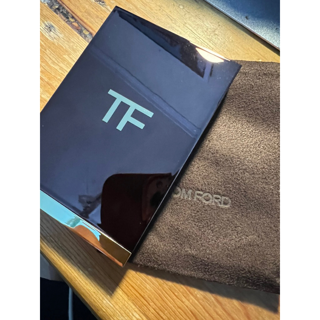 TOM FORD POWDER