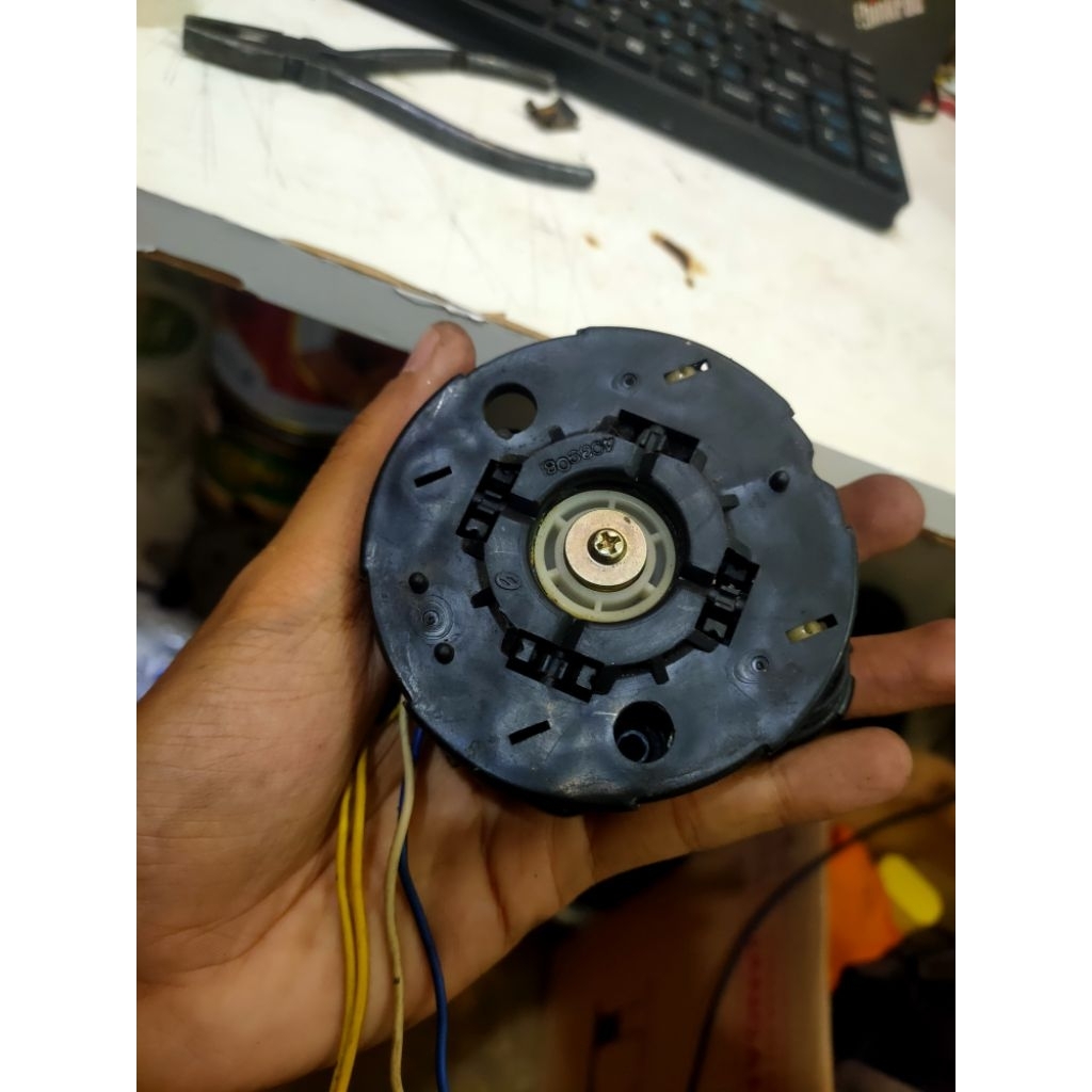 motor gerak kaca spion copotan hyundai getz