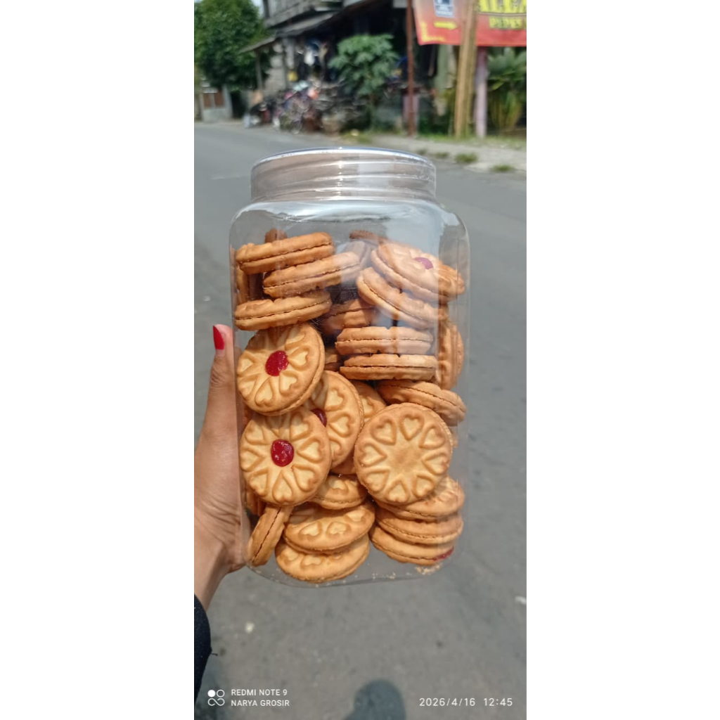 SNACK SLAI OLAI TOPLES 2 LITER/ ENAK GURIH