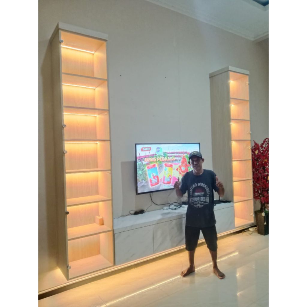 BACKDROP TV | BACKDROP TV MURAH | BUFFET TV HPL | RAK TV HPL | PARTISI PAJANGAN | MEJA TV HPL | FURN