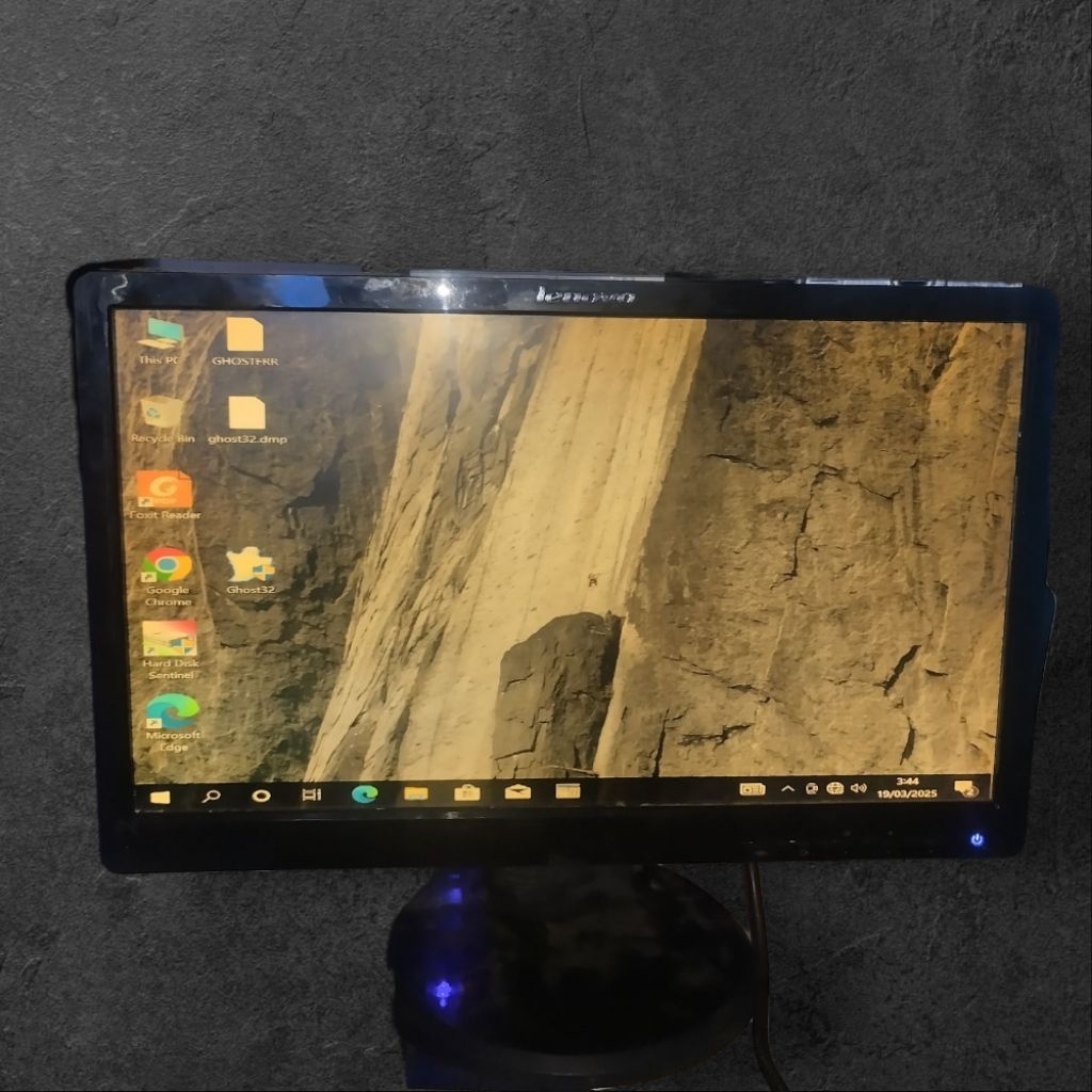 monitor 19 inc minus Polaris, garis, murah hdmi