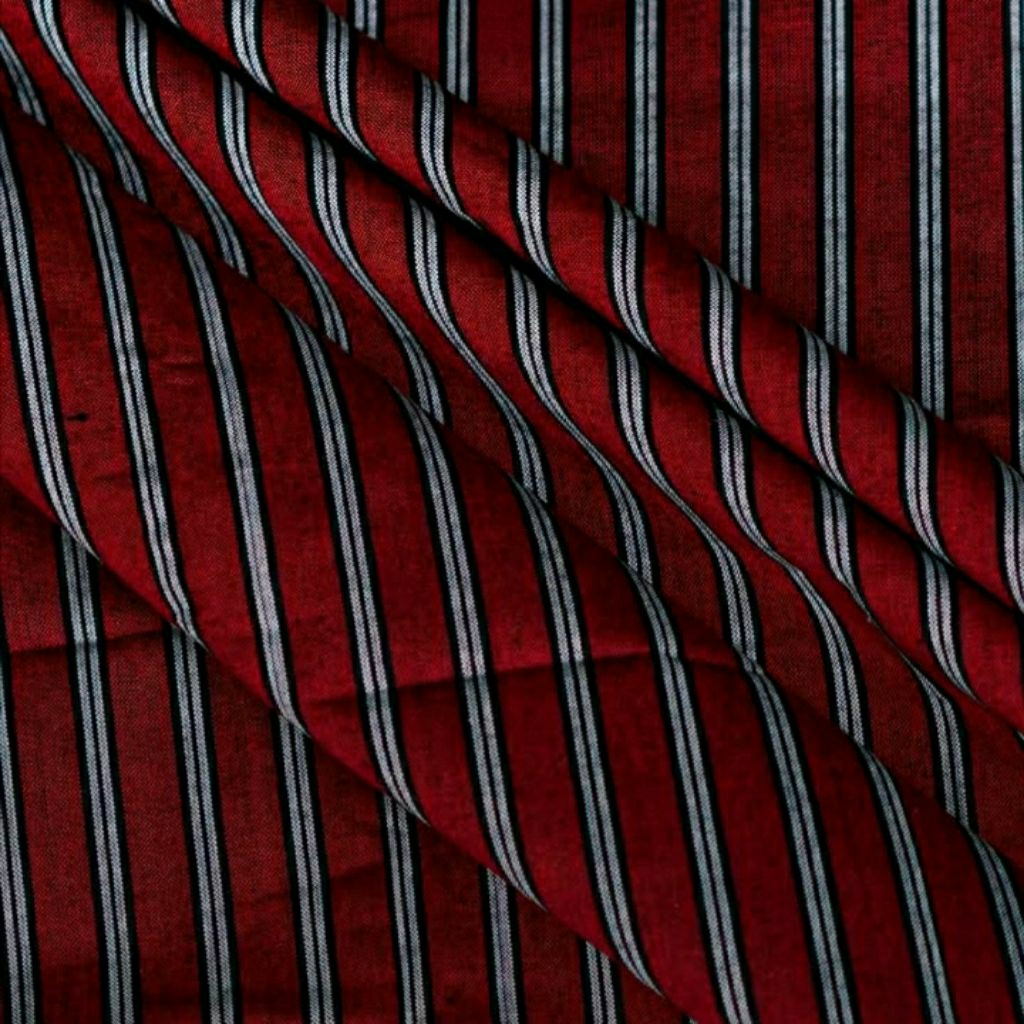 Kain Lurik Merah Putih / Lurik Merah Maroon Khas Jogja