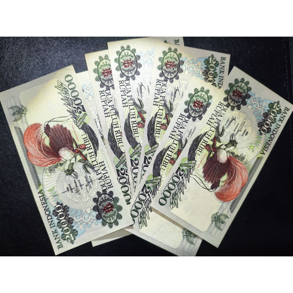 Uang kertas kuno 20.000 rupiah Cendrawasih tahun 1992 dan 1995 aUNC/UNC