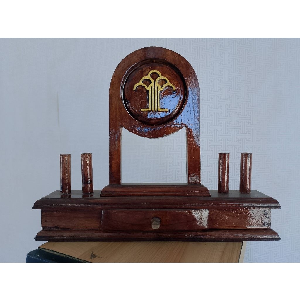 Hiasan meja motif kemenkumham