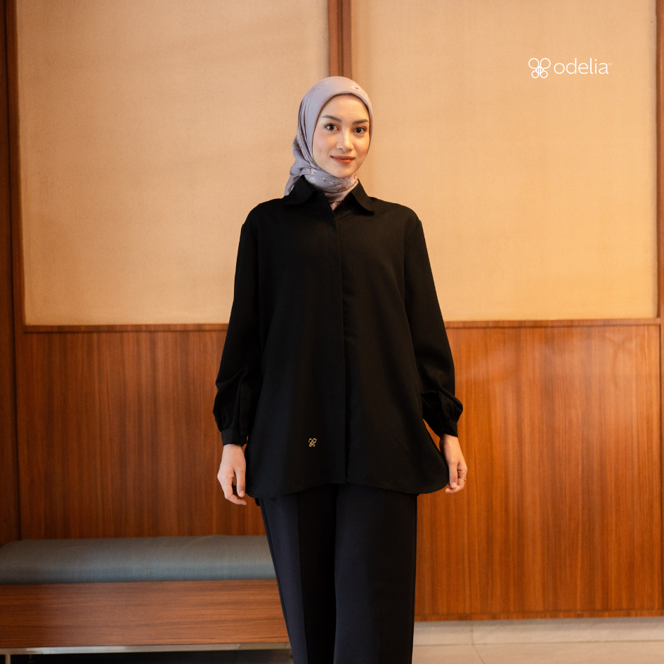 Odelia - Emira Shirt - Black | Atasan Wanita