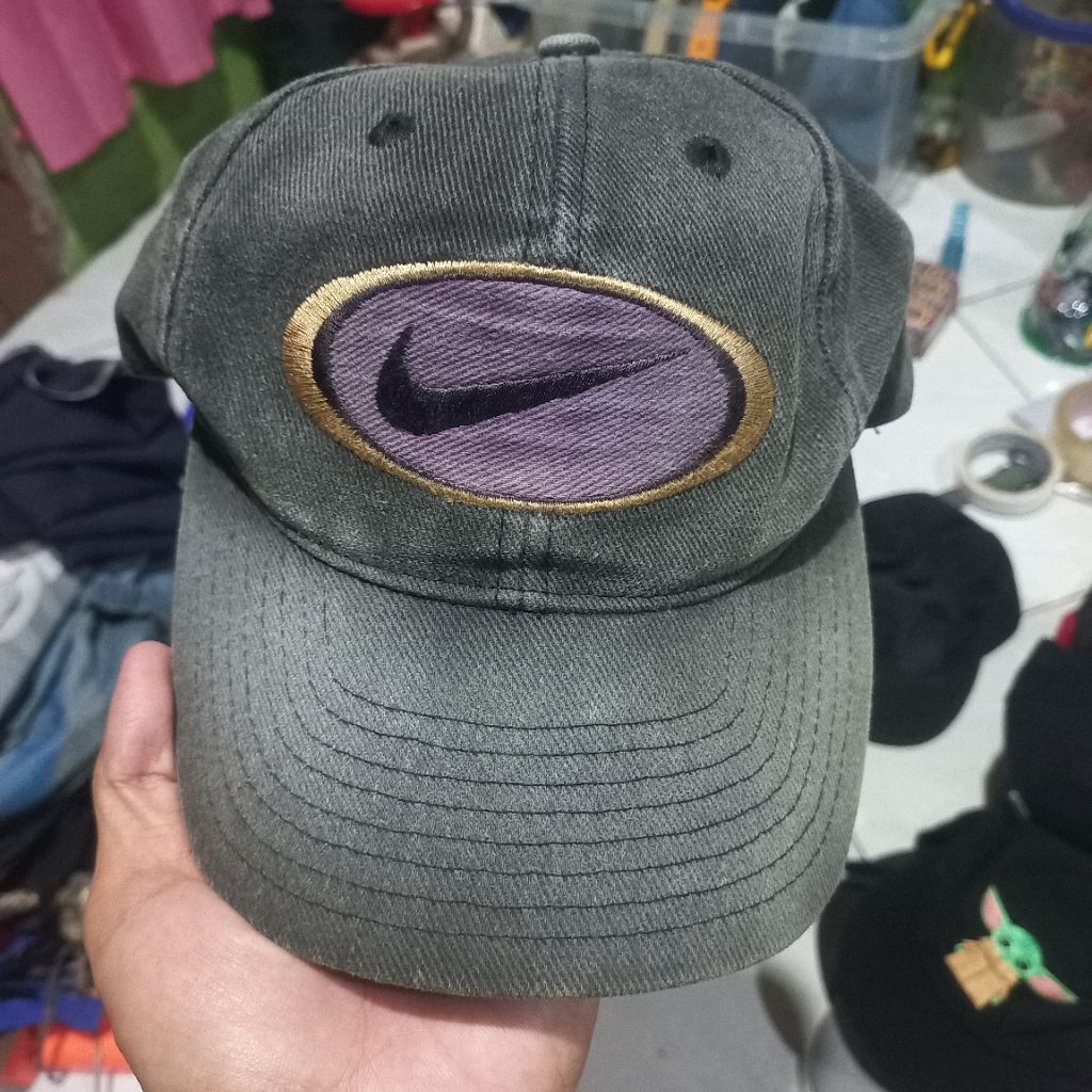 topi NIKE Vintage