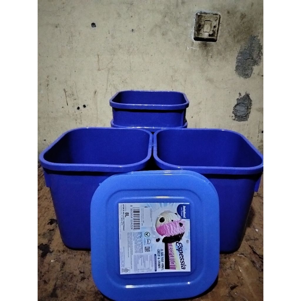 Ember bekas es krim Exspressia 8 Liter Kotak Biru/ Multi Fungsi/Kuat/TahanLama/Kedapudara