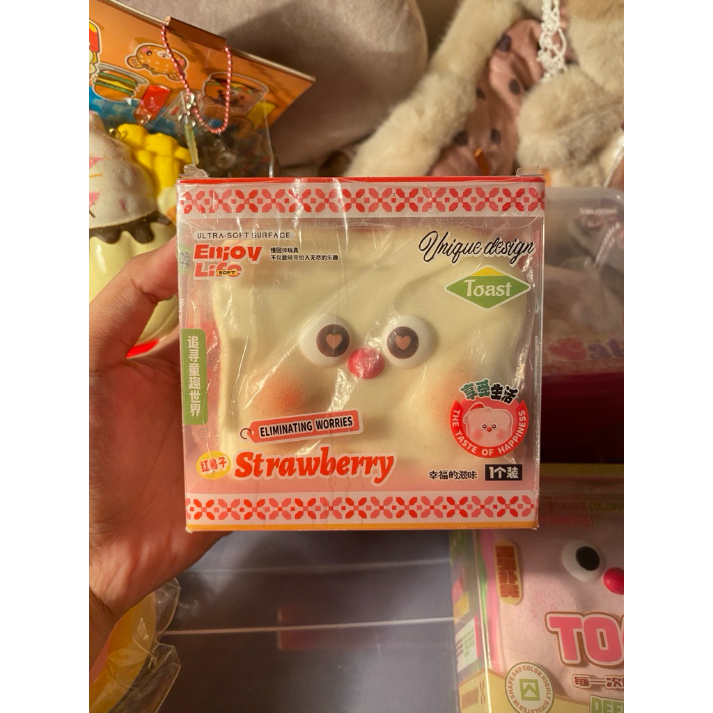 squishy mido toast straw pink