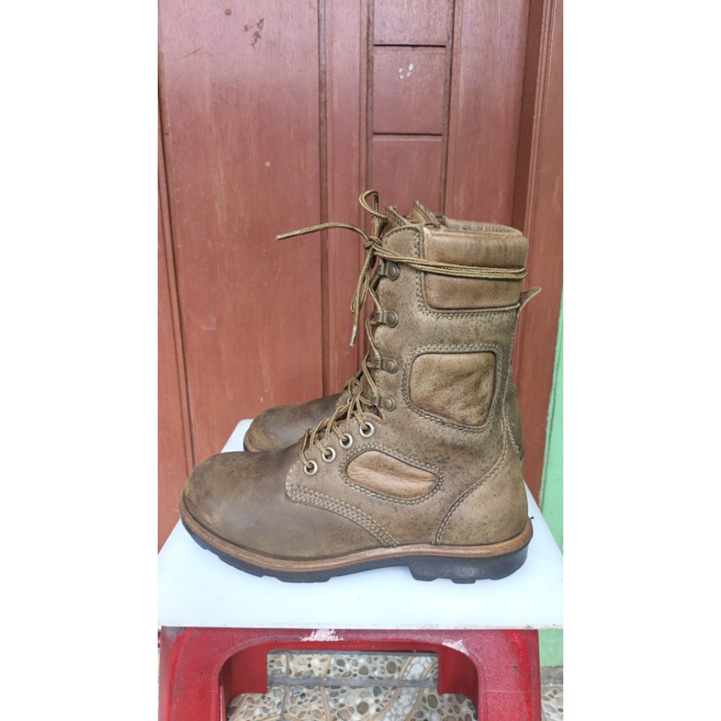 sepatu boots eropa 42