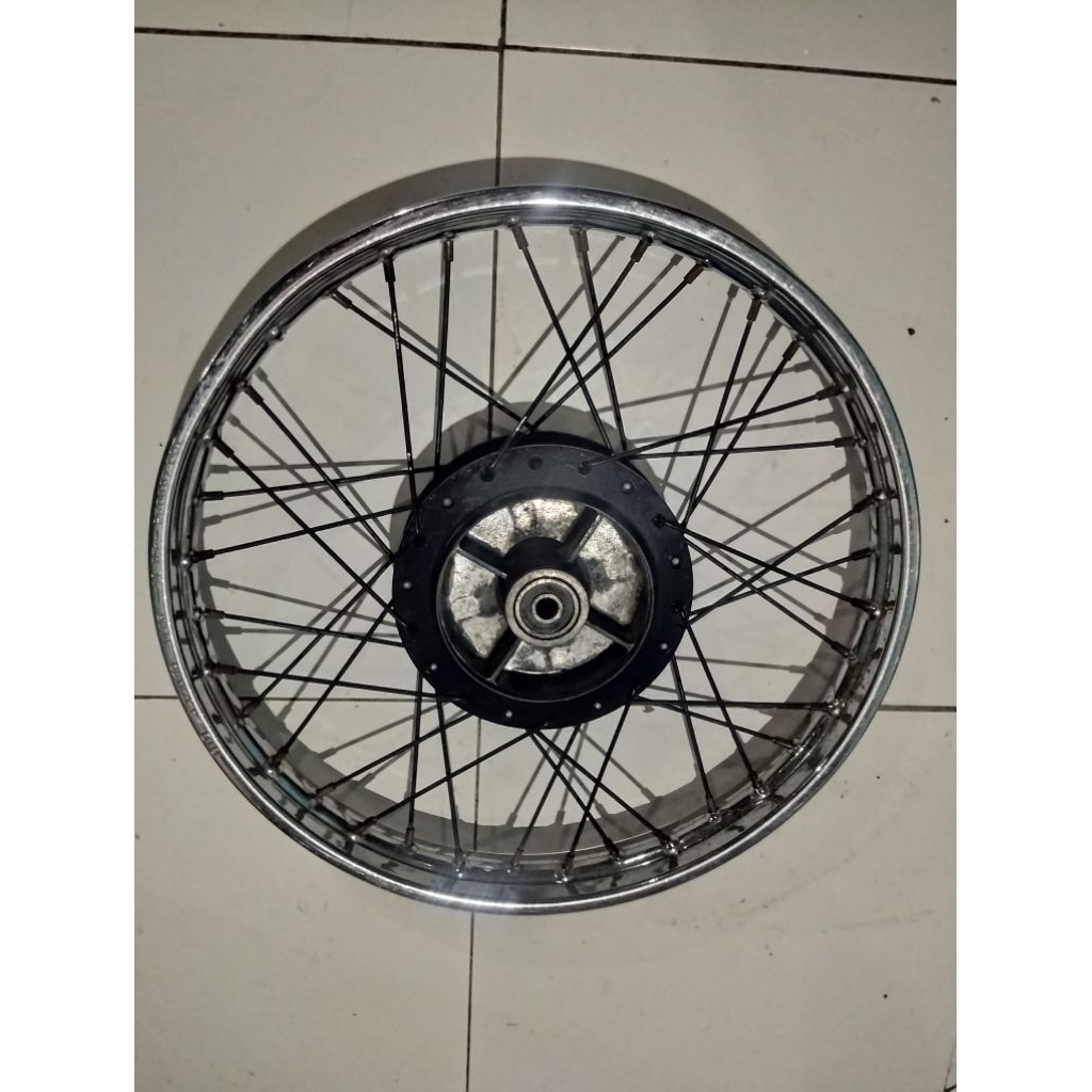 velg/pelek teromol besar buat Yamaha motor Vega ZR/Vega new/Jupiter MX barang second original copota