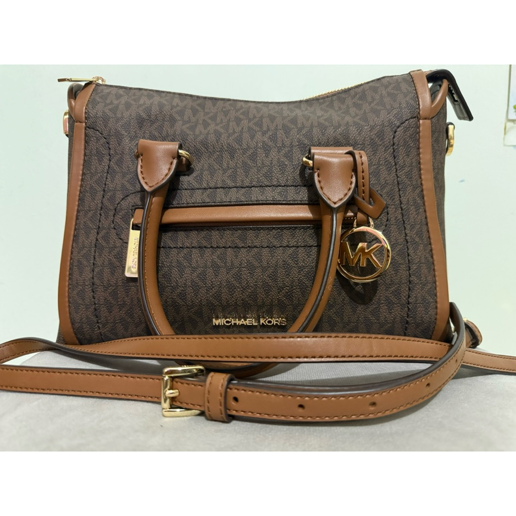 Preloved MK Carine