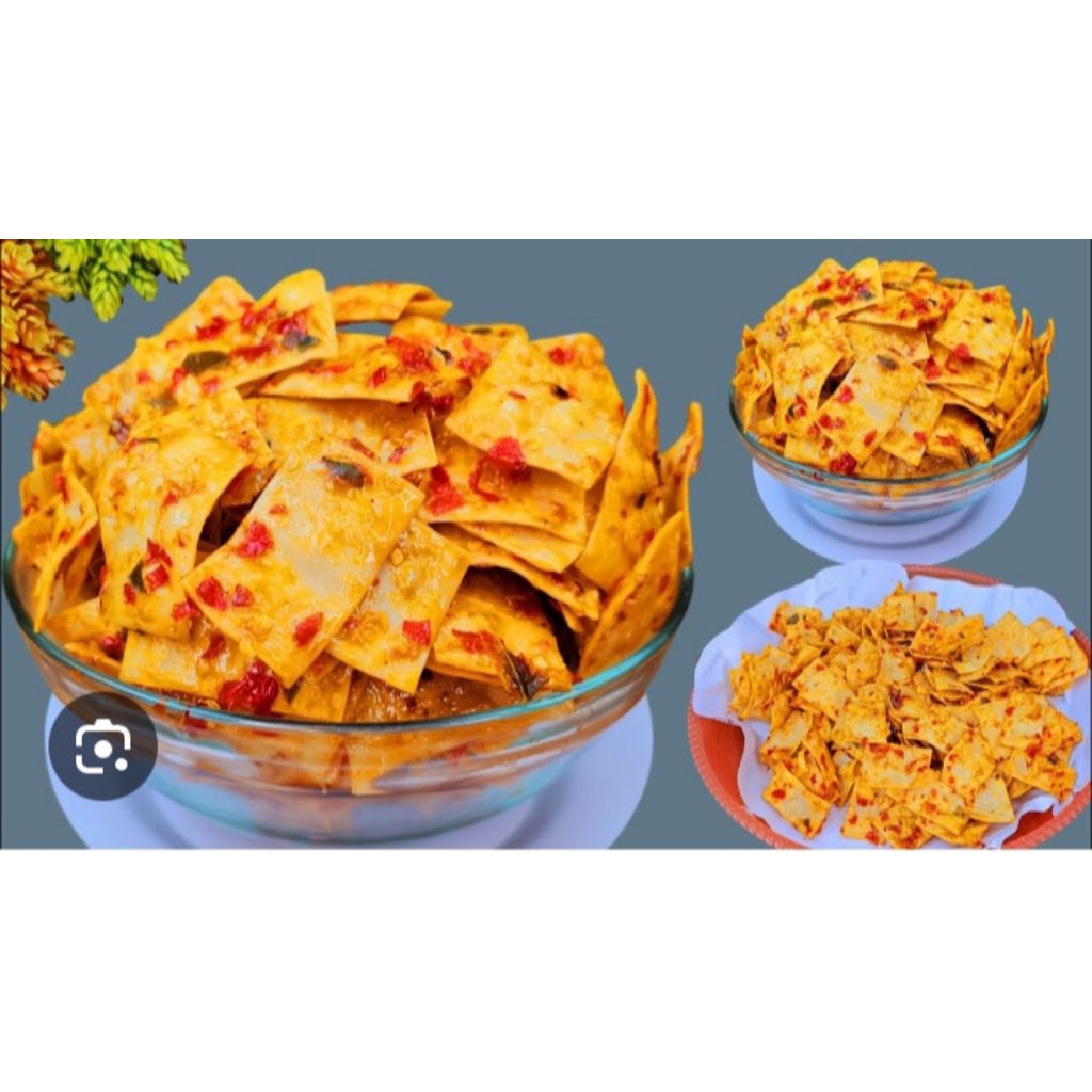 kripik pangsit pedas manis  kemasan toples