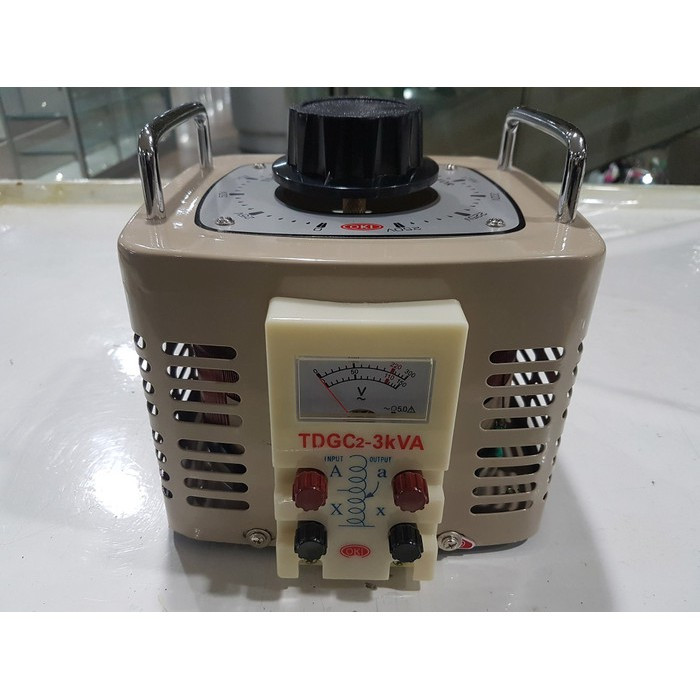 adjustable ac voltage regulator 3000w ( 0V s/d 250 volt AC ) merk OKI