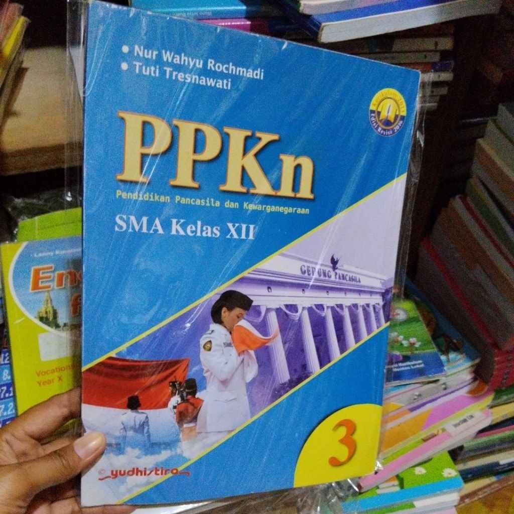 ppkn sma kelas 12 Yudistira bekas