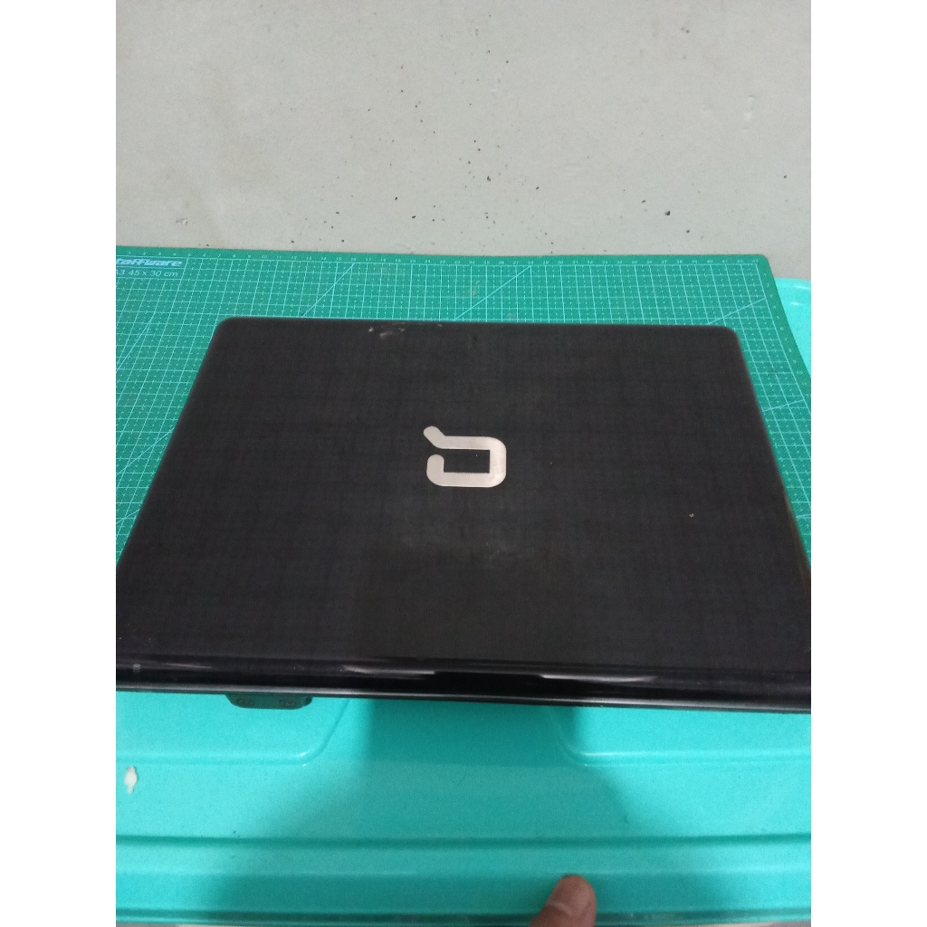 Laptop hp compaq presario cq20